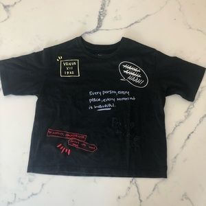 Women’s Black Embroidery Cotton Short Sleeves T-Shirt.